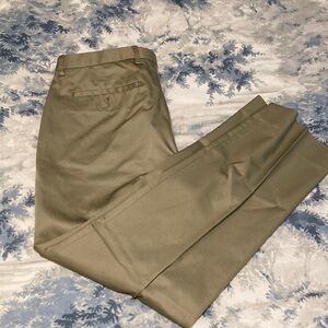 Banana Republic Tan Non-iron Slim Fit Chino 33W 30L Excellent Used Condition